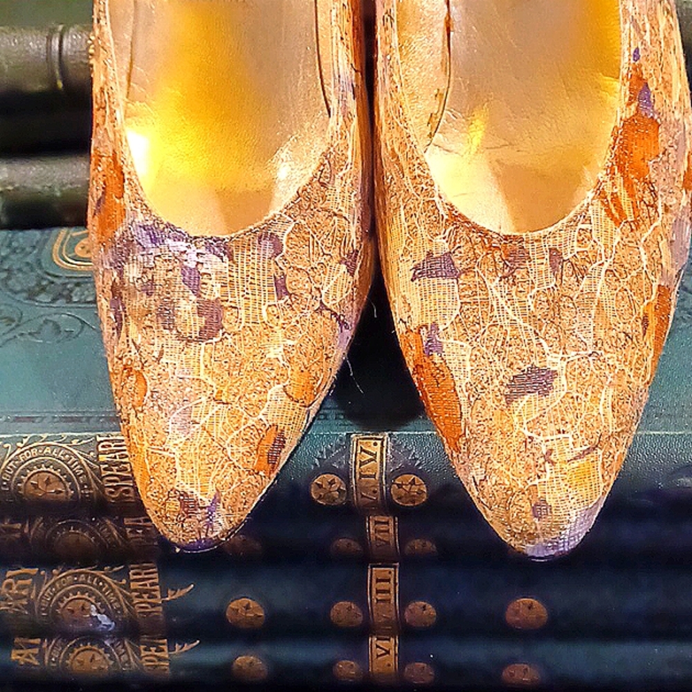 Shoes - Picture 3 of 5